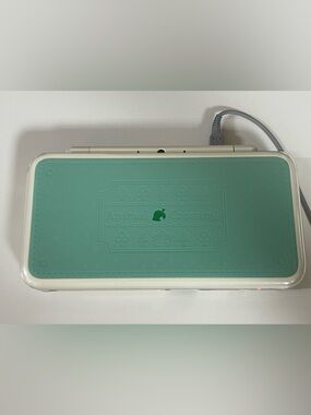 Nintendo 2DS XL Animal Crossinge Mint Green Handheld Console Cover